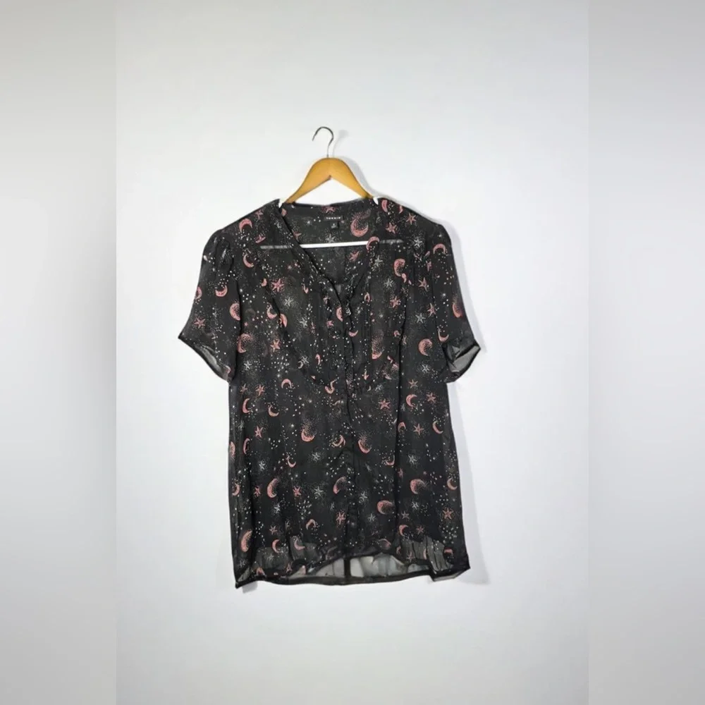 Black Star Print Chiffon Banded Top-Torrid - Picture 3 of 9